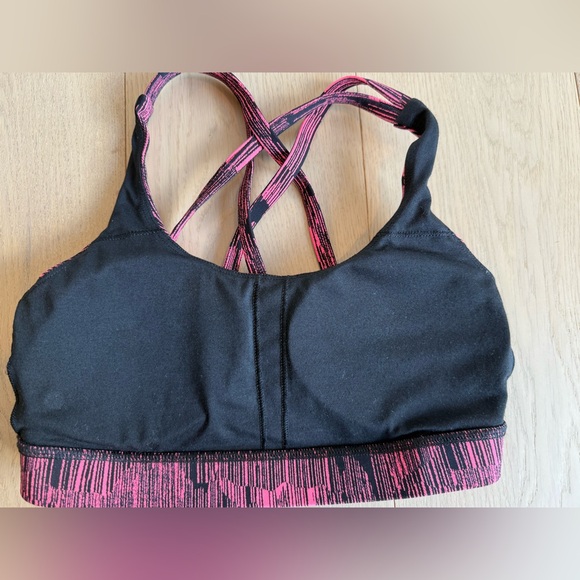 Lululemon Stylish Pink and Black Sports Bra - Picture 4 of 5